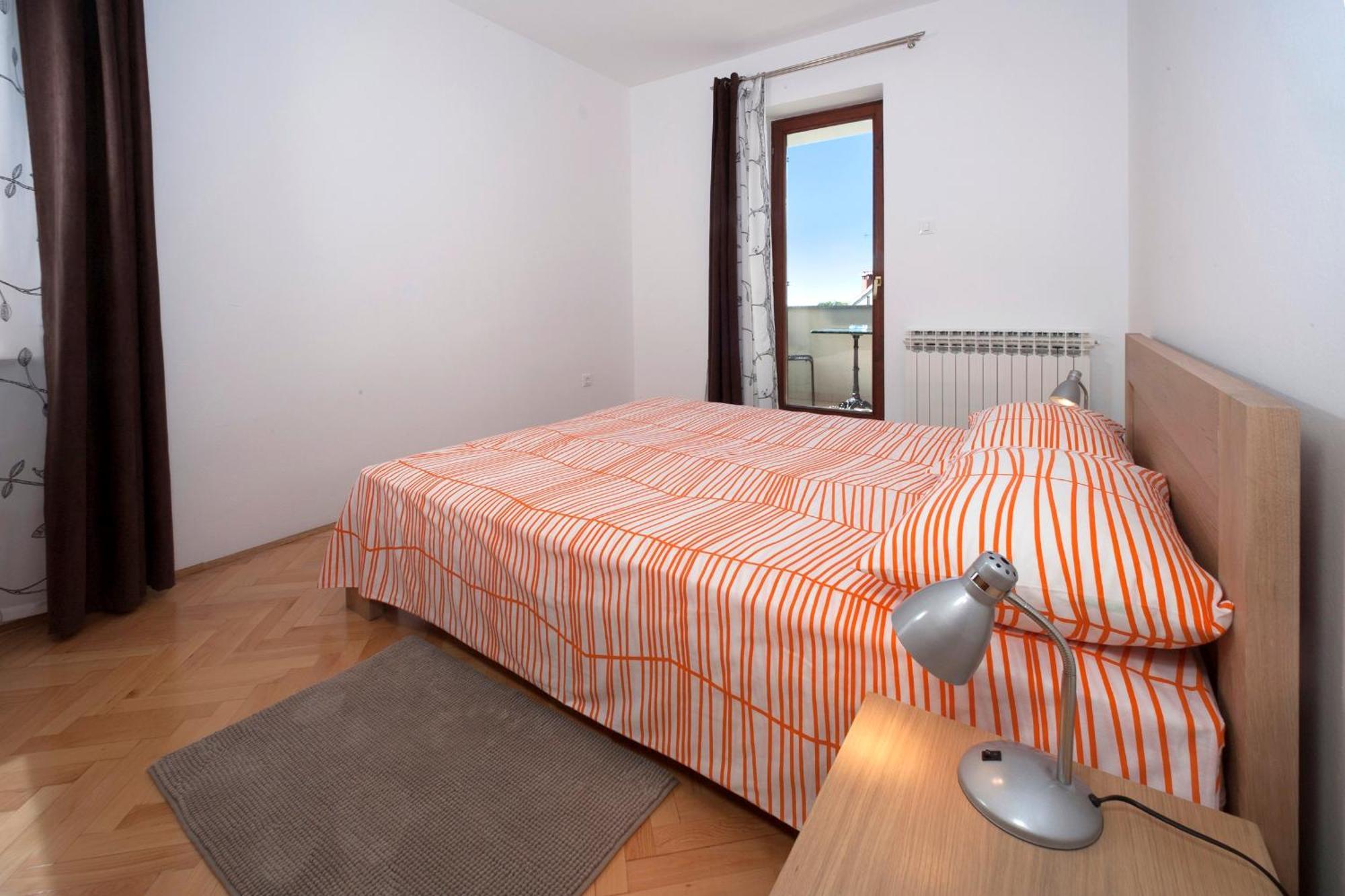 Apartments Beakovic ポレッチ エクステリア 写真